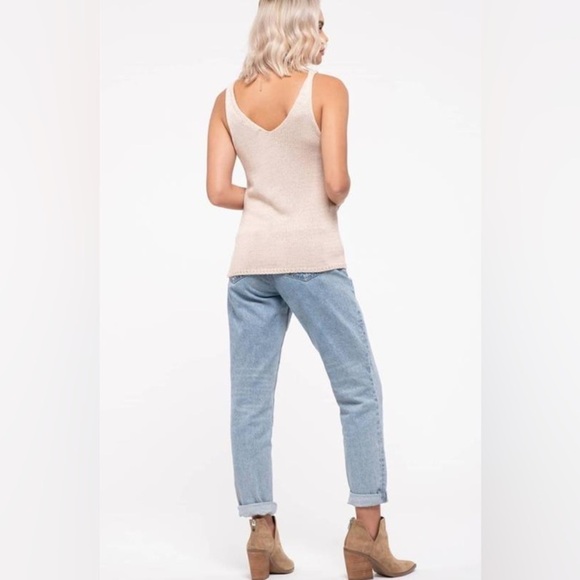 NWT Blu Pepper Women's V-Neck Pompom Knit Sweater Tank Top Sz Small, Beige Multi - Picture 4 of 10